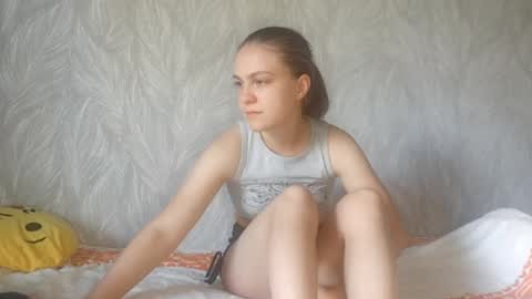 Snapshot of chelseyzuk chatting on 09-20-25, 10:27 Cia online show from 09-20-25, 10:27