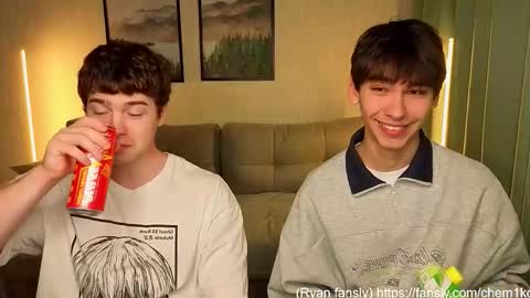 LUCASRYANPVT IS OPEN online show from 10-16-25, 07:09