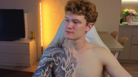 LUCASRYANPVT IS OPEN online show from 06-25-26, 11:20