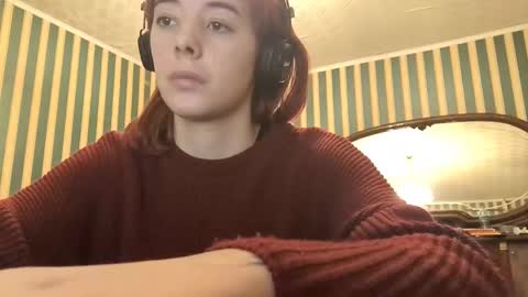 Snapshot of cherisegatchel chatting on 03-03-26, 06:36 Emely online show from 03-03-26, 06:36
