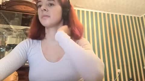 Snapshot of cherisegatchel chatting on 03-05-26, 06:37 Emely online show from 03-05-26, 06:37