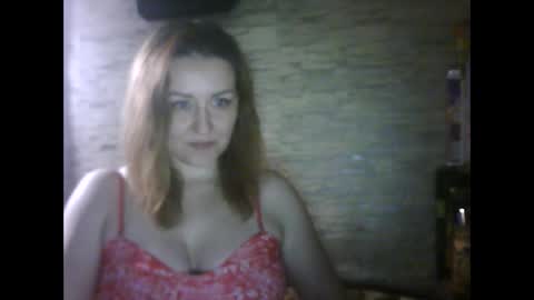 Snapshot of cherry04383 chatting on 12-25-24, 03:40 cherry04383 online show from 12-25-24, 03:40