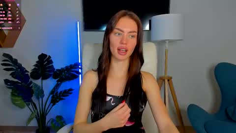 Cherry  Kiss online show from 10-09-25, 07:34