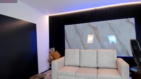 Cherry blossom   From 1400 to 2200 Col Time online show from 02-11-26, 08:03