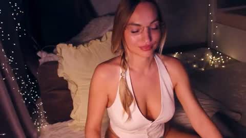 Snapshot of cherry_bomb19 chatting on 06-14-26, 02:24 CherryBomb online show from 06-14-26, 02:24
