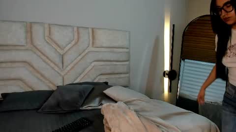cherry_bunnyx online show from 06-14-26, 04:03