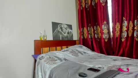 Snapshot of cherry_falls chatting on 09-18-25, 04:03 cherry_falls online show from 09-18-25, 04:03