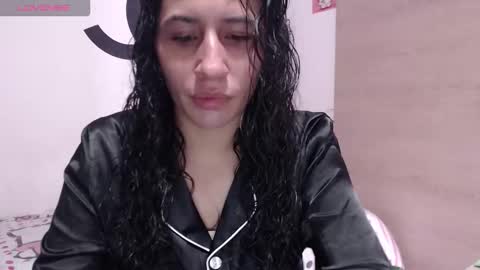 Snapshot of cherry_hc chatting on 10-19-25, 07:47 Nezumy Rey online show from 10-19-25, 07:47