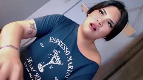 Snapshot of cherry_pie28 chatting on 02-25-26, 01:37 blaire online show from 02-25-26, 01:37