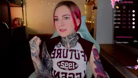 Snapshot of cherry_roxy chatting on 01-16-26, 08:13 Roxy online show from 01-16-26, 08:13