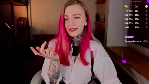 Snapshot of cherry_roxy chatting on 02-27-26, 08:42 Roxy online show from 02-27-26, 08:42