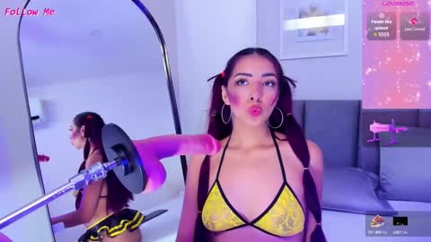 Snapshot of cherry_skinny_ chatting on 09-17-25, 04:14 ANNY online show from 09-17-25, 04:14