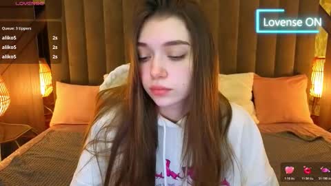 Cherry Wipe online show from 11-16-25, 07:25