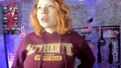 Snapshot of cherry_xoxx chatting on 09-10-25, 11:32 online show from 09-10-25, 11:32