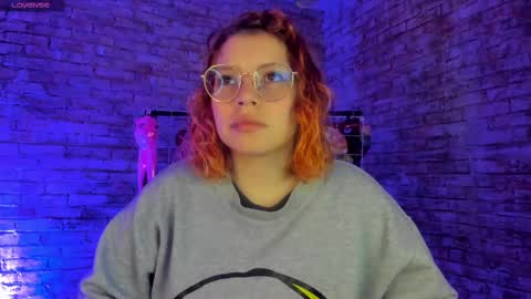 Snapshot of cherry_xoxx chatting on 09-12-25, 11:21 online show from 09-12-25, 11:21
