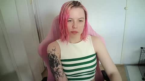 cherrybaby_0 online show from 05-09-26, 09:14