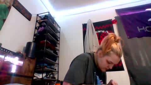 cherrybomb454 online show from 02-10-26, 07:40