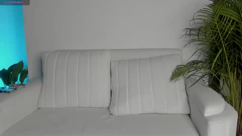 Snapshot of cherrybr_ chatting on 10-23-25, 02:11 Cherry Lady online show from 10-23-25, 02:11