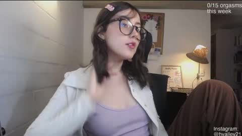 Snapshot of cherrybunny21 chatting on 02-26-26, 01:04 Sarah Prez online show from 02-26-26, 01:04