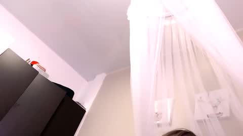 Snapshot of cherrycoloured chatting on 02-09-25, 05:11 Anna online show from 02-09-25, 05:11