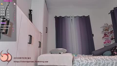 Snapshot of cherrycreme chatting on 09-09-25, 02:00 Cherry online show from 09-09-25, 02:00