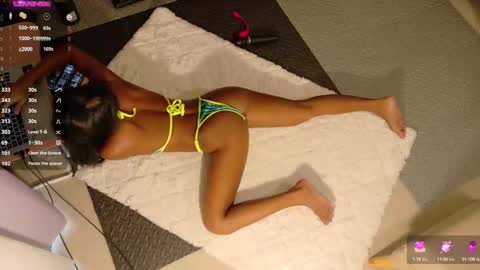 Snapshot of cherrycreme chatting on 09-24-25, 12:47 Cherry online show from 09-24-25, 12:47