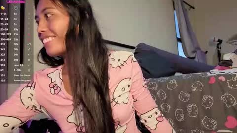 Snapshot of cherrycreme chatting on 10-08-25, 02:53 Cherry online show from 10-08-25, 02:53