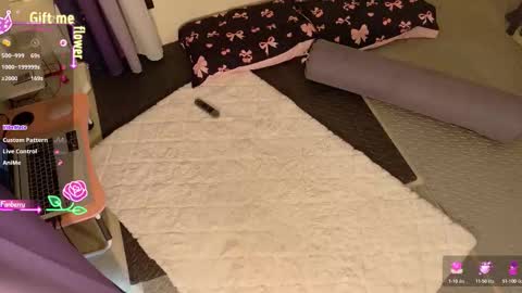 Snapshot of cherrycreme chatting on 10-16-25, 02:23 Cherry online show from 10-16-25, 02:23