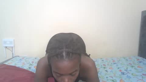 Snapshot of cherrye_bonny2 chatting on 05-30-26, 10:23 Cherry online show from 05-30-26, 10:23