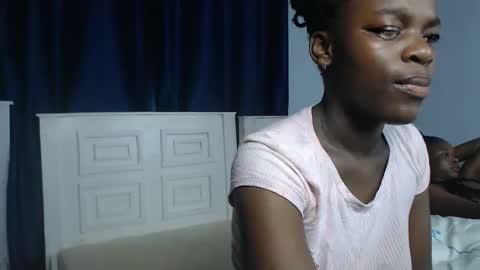 Snapshot of cherryebonny chatting on 09-25-25, 11:52 cherryebonny online show from 09-25-25, 11:52