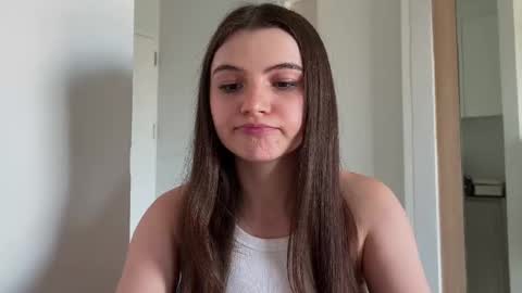 Snapshot of cherryelin chatting on 12-04-24, 08:23 Lina online show from 12-04-24, 08:23
