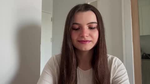 Snapshot of cherryelin chatting on 12-11-24, 06:25 Lina online show from 12-11-24, 06:25