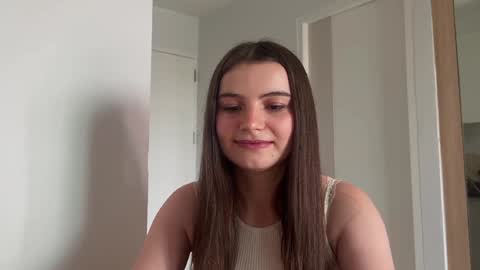 Snapshot of cherryelin chatting on 12-22-24, 07:33 Lina online show from 12-22-24, 07:33