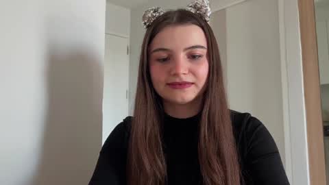 Snapshot of cherryelin chatting on 12-30-24, 04:20 Lina online show from 12-30-24, 04:20