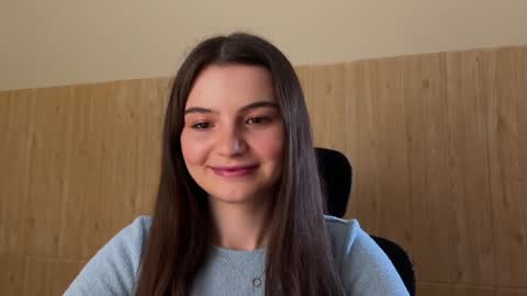 Snapshot of cherryelin chatting on 01-29-25, 08:18 Lina online show from 01-29-25, 08:18
