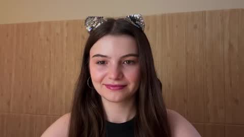 Snapshot of cherryelin chatting on 02-15-25, 04:47 Lina online show from 02-15-25, 04:47