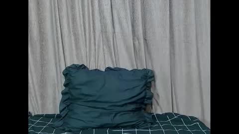 leah online show from 01-26-25, 05:13