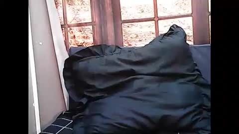 leah online show from 02-22-25, 05:23