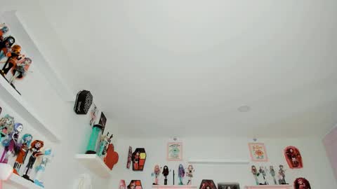 cherrycute666 online show from 10-19-25, 02:12