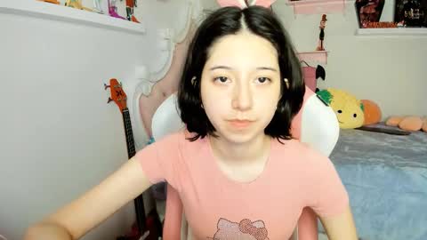 Snapshot of cherrymafer666 chatting on 12-14-25, 02:39 cherrycute666 online show from 12-14-25, 02:39