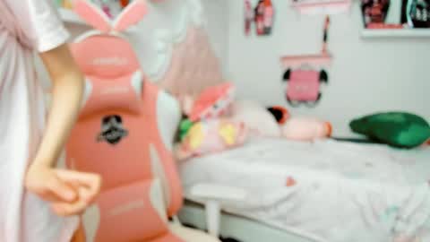 Snapshot of cherrymafer666 chatting on 12-21-25, 10:06 cherrycute666 online show from 12-21-25, 10:06