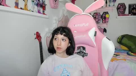 Snapshot of cherrymafer666 chatting on 02-14-26, 01:24 cherrycute666 online show from 02-14-26, 01:24