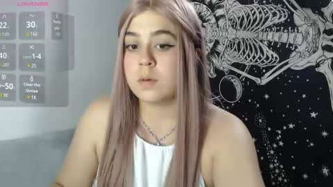 cherrypeach_ online show from 10-02-25, 06:48