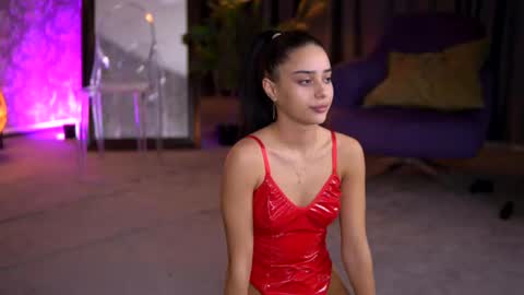 Selena online show from 02-21-25, 08:16