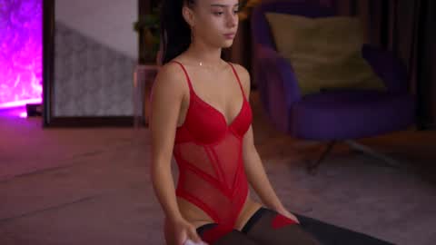 Selena online show from 02-22-25, 09:15