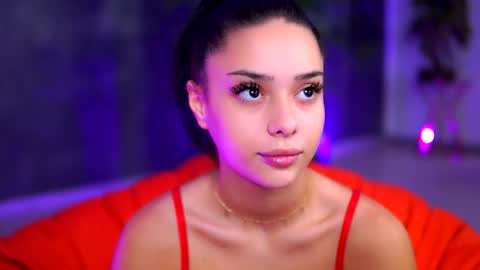 Selena online show from 09-29-25, 07:08