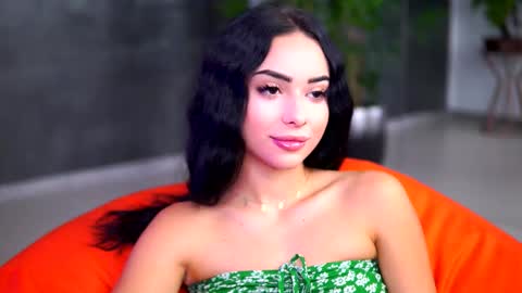 Selena online show from 10-01-25, 06:58