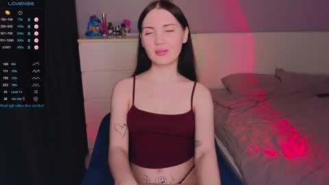 Snapshot of cherrystoun chatting on 10-18-25, 10:32 Katrine online show from 10-18-25, 10:32