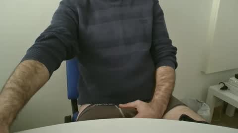 Snapshot of cheslongss chatting on 03-16-26, 02:32 Ches Long online show from 03-16-26, 02:32