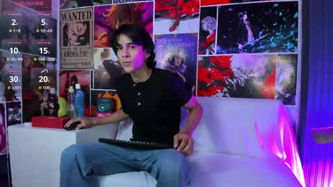 Snapshot of cheys_mast chatting on 05-31-26, 06:53 Cheys online show from 05-31-26, 06:53